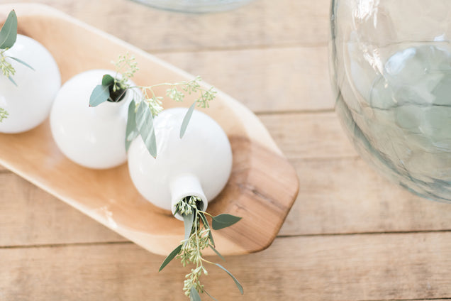 White Sphere Bud Vase-ETU Home